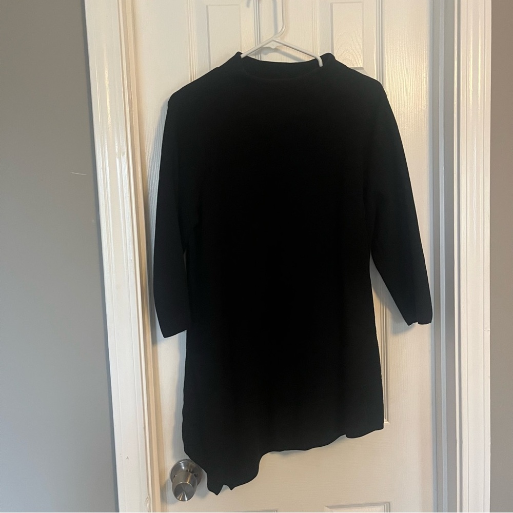 CHICO’S Black Asymmetrical Tunic Sweater, size L (CHICO’s size 2)